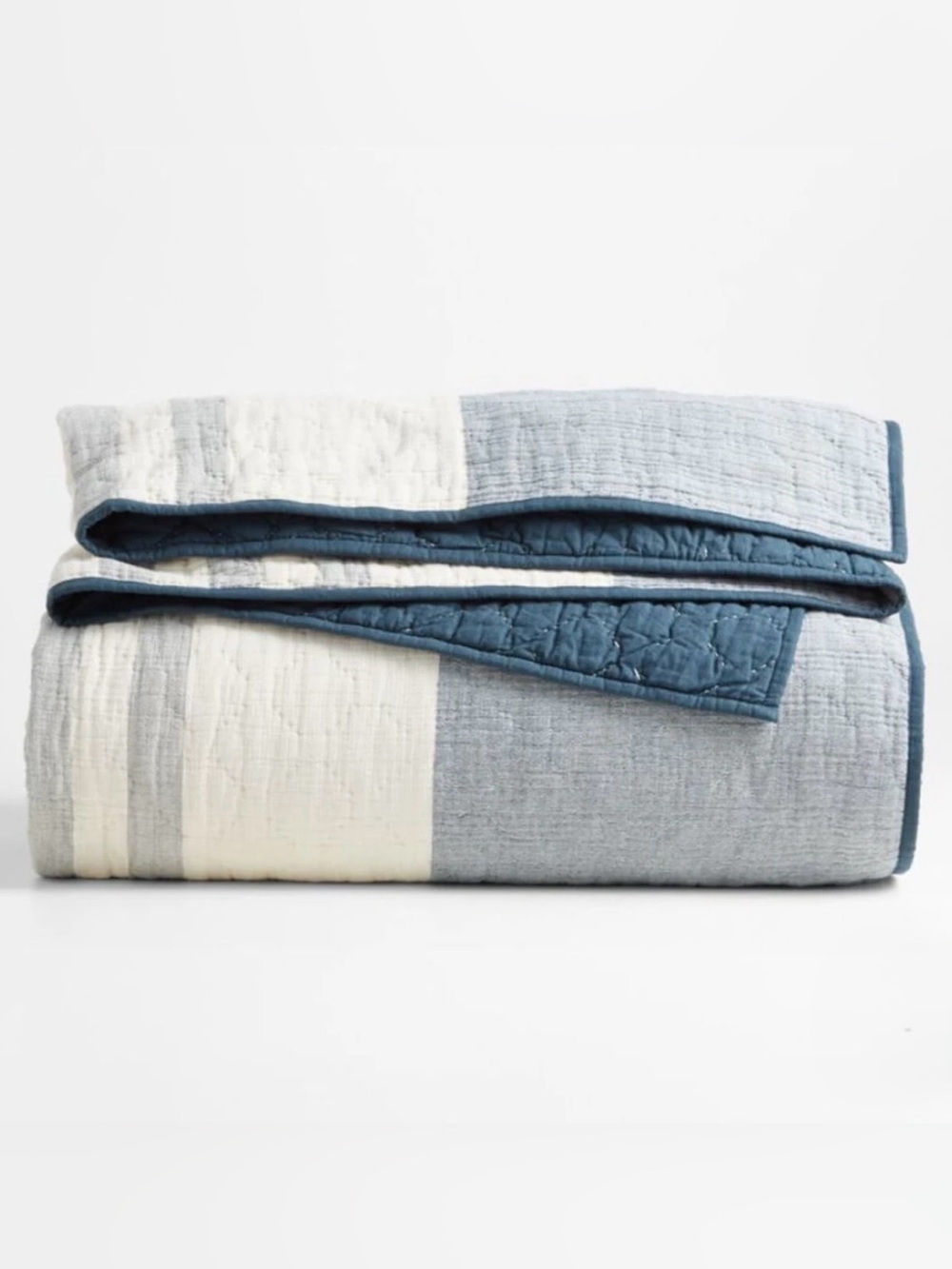 New! Crate&Barrel Laurentis Blue Crinkle Stripe Quilt size King